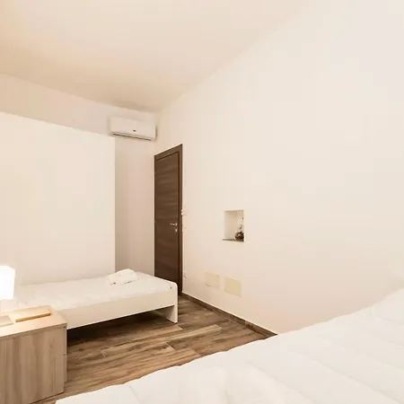 Apartment Divine Dante's Ravenna