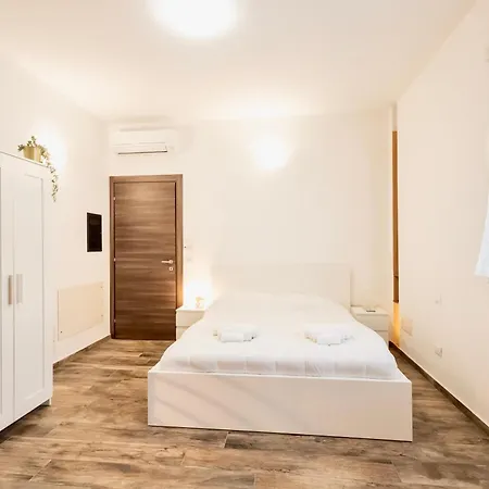 Divine Dante's * Ravenna