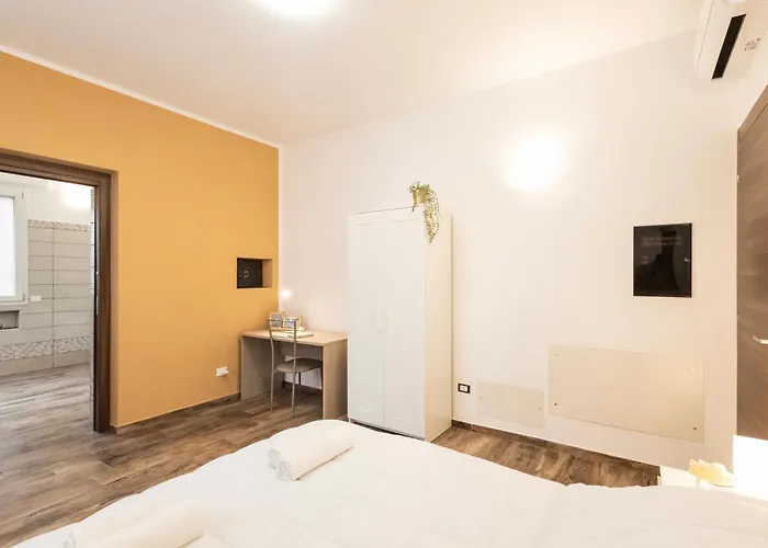 Divine Dante's Appartement