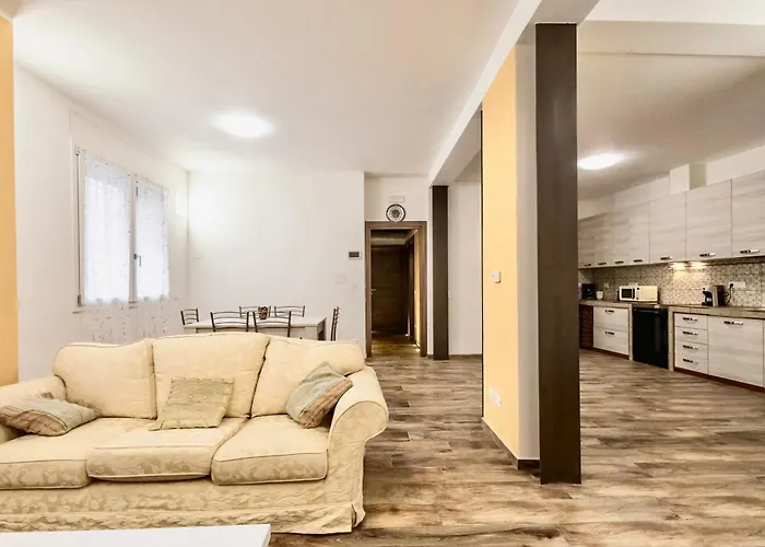 Divine Dante's رافيننا